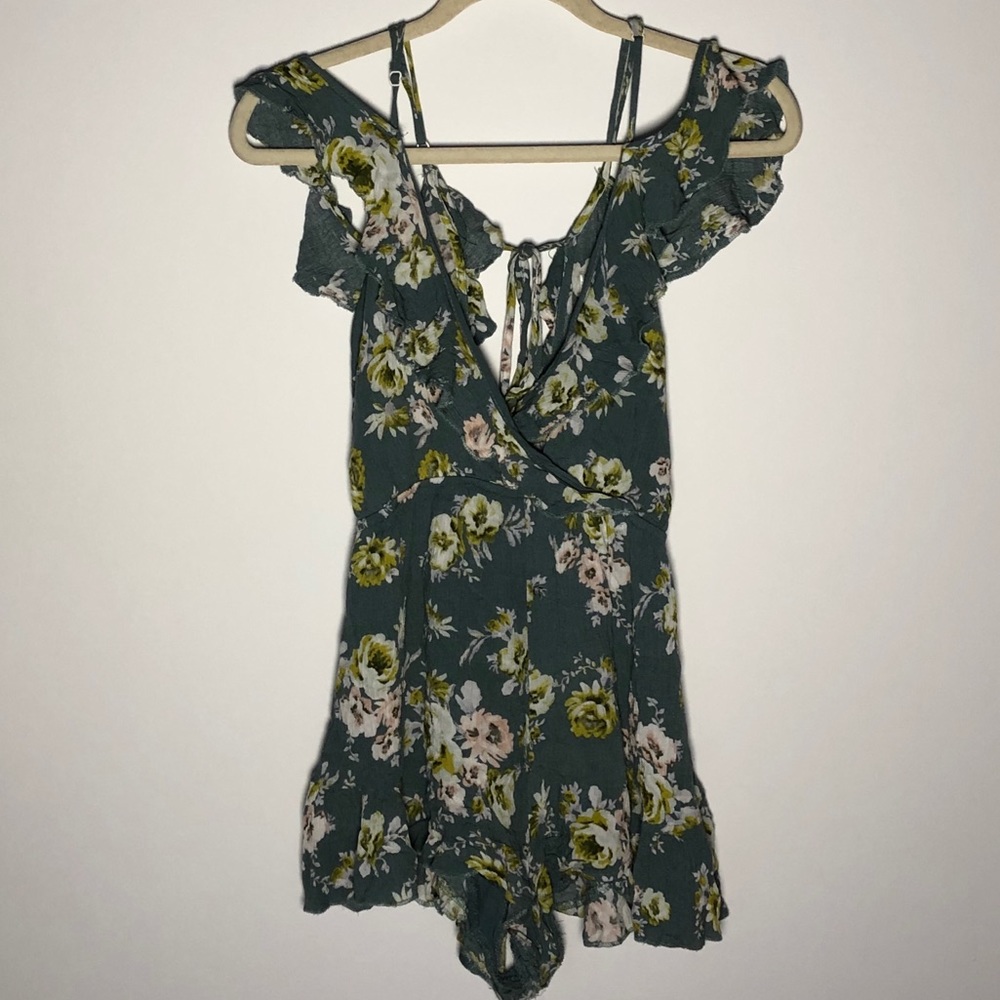 LF Seek The Label | Floral Romper